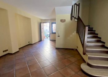 Interno palazzo - Apartment via Rosolino Pilo, Carini - photo 1