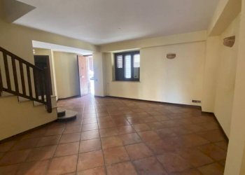 Interno palazzo - Apartment via Rosolino Pilo, Carini - photo 2