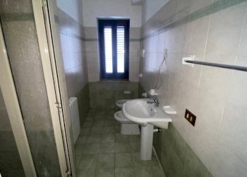 Bagno - Apartment via Rosolino Pilo, Carini - photo 6