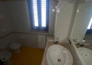 Bagno - Apartment via Rosolino Pilo, Carini - photo 7