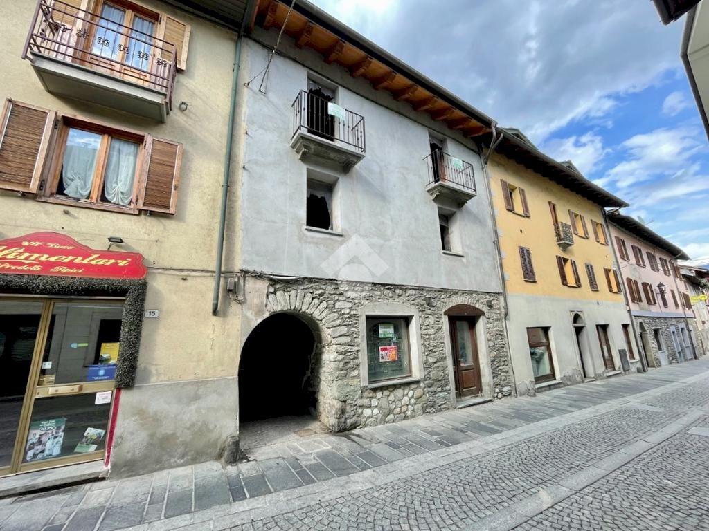 Trilocale Via Risorgimento, Nus - foto 1