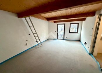 Three-room apartment Via Risorgimento, Nus - photo 3