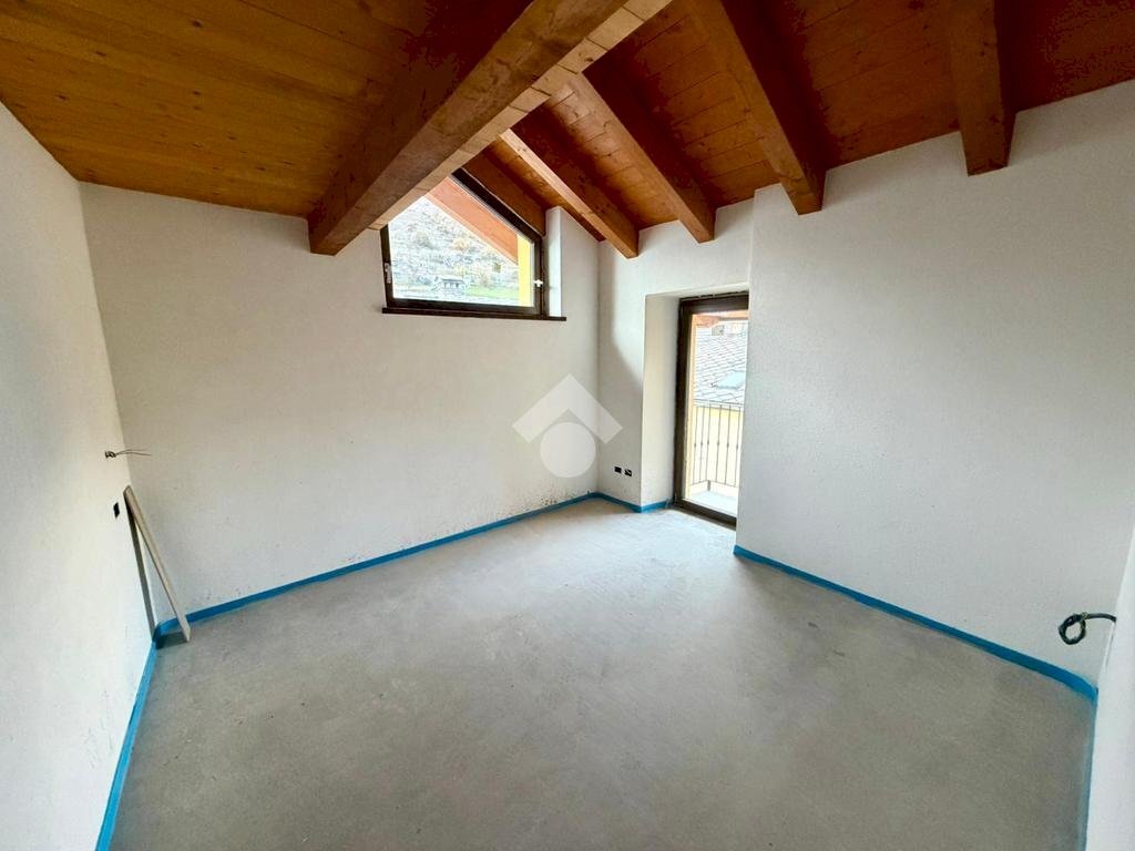 Three-room apartment Via Risorgimento, Nus - photo 1