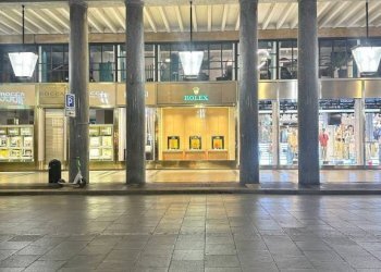 Zona - Shop viale Torino, Alba - photo 7