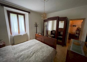 PHOTO-2024-04-24-17-40-55 8.jpg - Porzione di casa Stazzema - foto 16