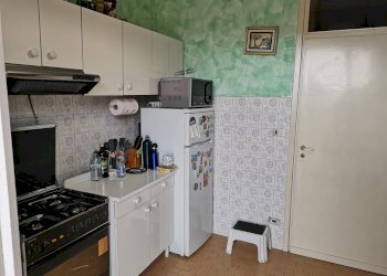 CUCINA - Appartamento via Trento, 17, Biella - foto 7