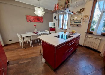 CUCINA - Appartamento Savona (zona Mignone) - foto 3