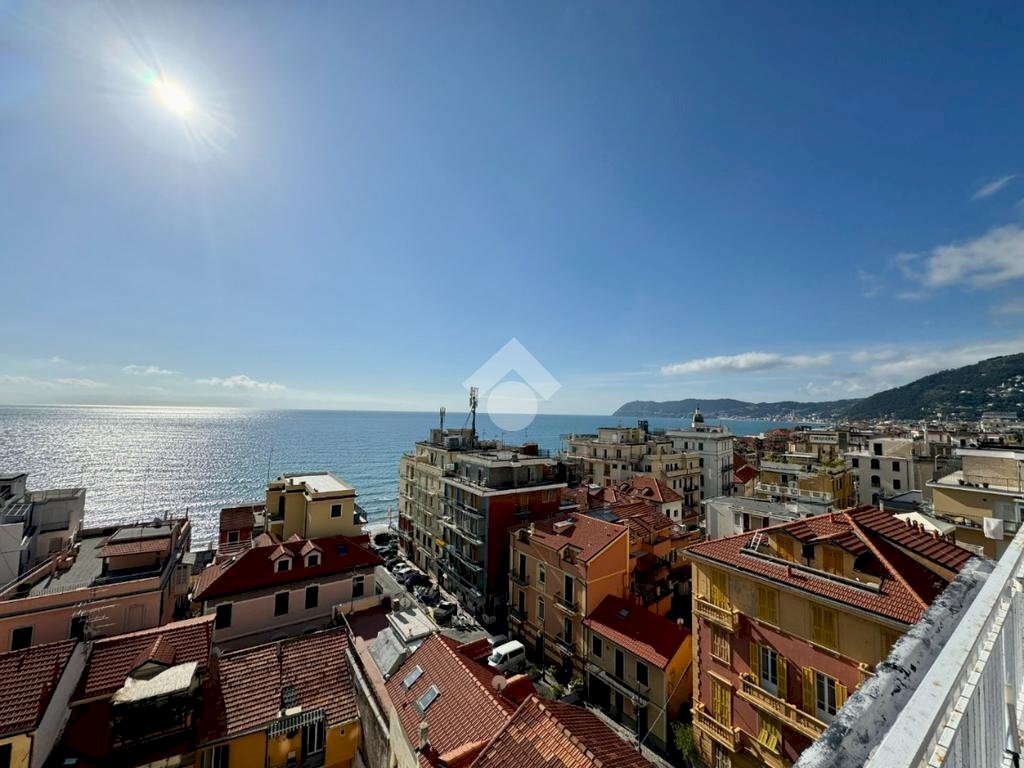 Trilocale Viale D. Hanbury, Alassio - foto 3