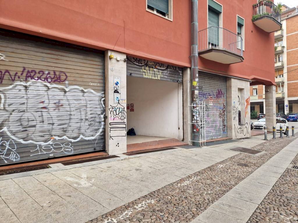 Box via Monaldo Calari, Bologna (zona Centro Storico) - foto 3