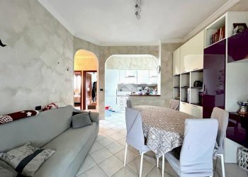 Trilocale Via giolitti, La Loggia - foto 3