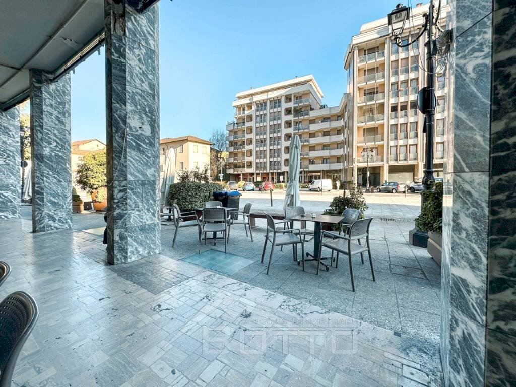 bar vendita borgosesia esterno - Cafeteria - Cold Bar piazza MAZZINI 27, Borgosesia - photo 2
