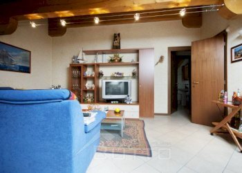 soggiorno1 - Quadrilocale via Croso Plinio 45, Serravalle Sesia - foto 2