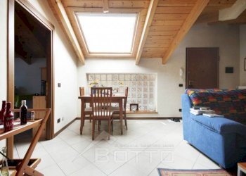 soggiorno - Quadrilocale via Croso Plinio 45, Serravalle Sesia - foto 5