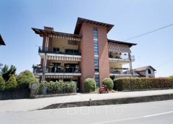 esterno1 - Quadrilocale via Croso Plinio 45, Serravalle Sesia - foto 15