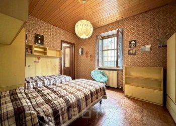 casa vendita borgosesia camera - Quadrilocale via Montrigone 75, Borgosesia - foto 6