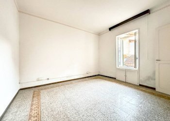 casa vendita grignasco stanza2 - Villa a Schiera via Dott Francione, 8, Grignasco - foto 4