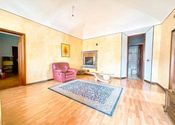casa vendita valduggia veranda3 - Casa indipendente via Pravere, 7, Valduggia - foto 5