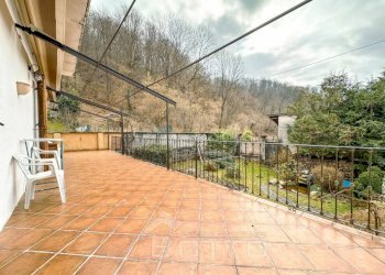 casa vendita valduggia balcone3 - Casa indipendente via Pravere, 7, Valduggia - foto 12