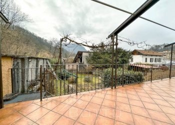 casa vendita valduggia balcone2 - Casa indipendente via Pravere, 7, Valduggia - foto 13