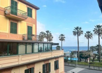 Vista - Three-room apartment via Fratelli Cairoli, Varazze - photo 1