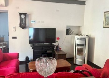 Salone - Three-room apartment via Fratelli Cairoli, Varazze - photo 6