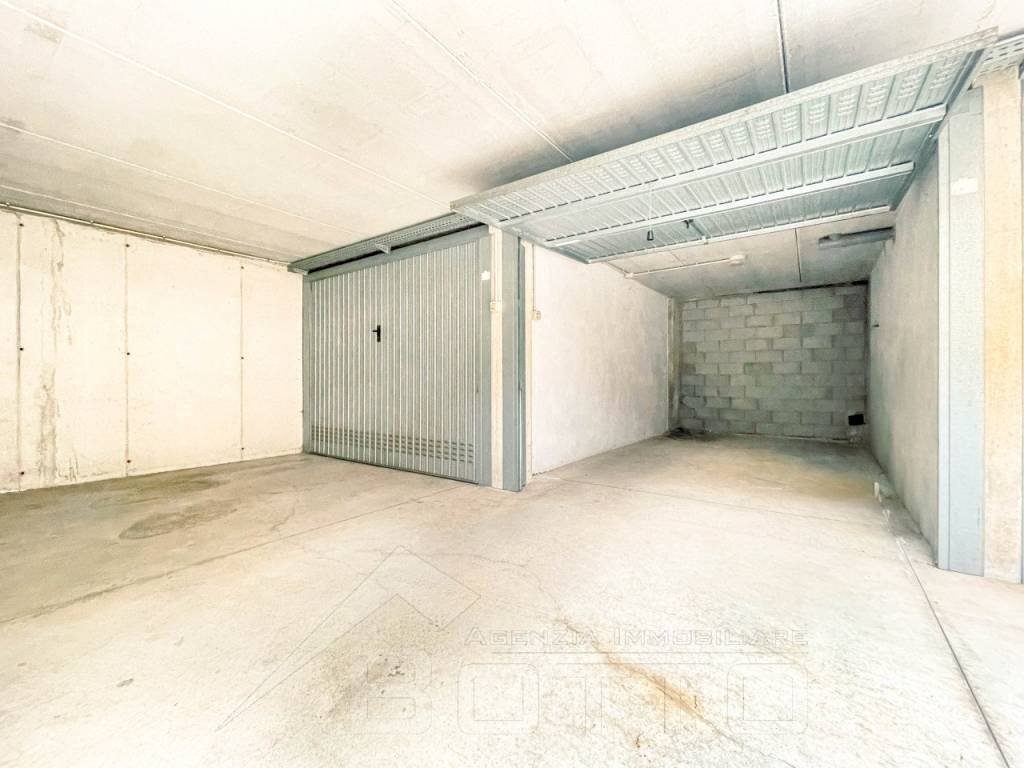 garage vendita borgomanero interno - Box via caneto 51, Borgomanero - foto 2