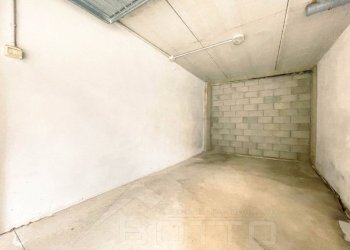 garage vendita borgomanero interno2 - Box via caneto 51, Borgomanero - foto 3