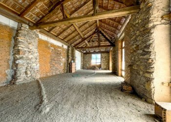 casa vendita gozzano sottotetto - Casa indipendente vicolo cantonetto 6, Gozzano - foto 9