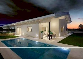Piscina - Villa Leno - photo 8