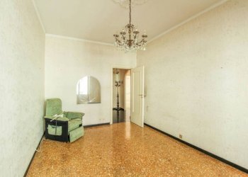 CAMERA - Quadrilocale viale Virginia Centurione Bracelli, Genova (zona Marassi) - foto 13