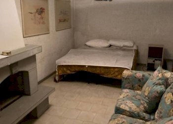 Camera da letto - Villa a Schiera viale Roma, 383, Massa - foto 14
