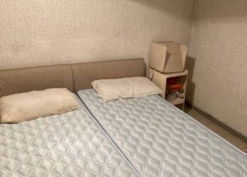 Camera da letto - Villa a Schiera viale Roma, 383, Massa - foto 15