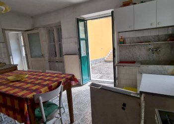 Independent house San Colombano Certenoli - photo 9