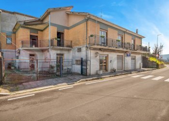 Casa indipendente Via Capitino, Isola del Liri - foto 2