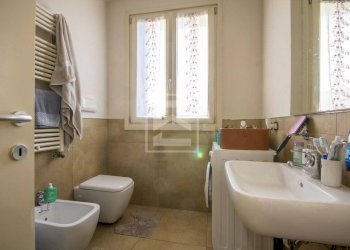 Two-room apartment via san zeno, Desenzano del Garda - photo 10