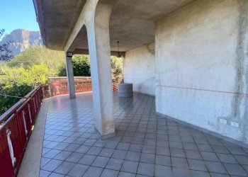 Balcone - Villa via Alcide De Gasperi, Cinisi - foto 4