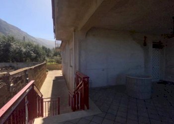 Balcone - Villa via Alcide De Gasperi, Cinisi - foto 13