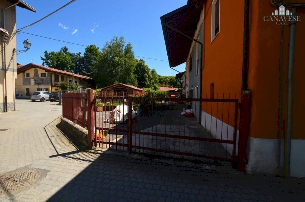 Facciata - Casa indipendente via Dietro Castello, 2C, Torre Canavese - foto 3