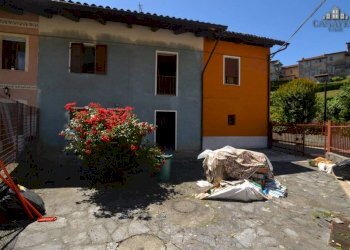 Facciata - Casa indipendente via Dietro Castello, 2C, Torre Canavese - foto 4