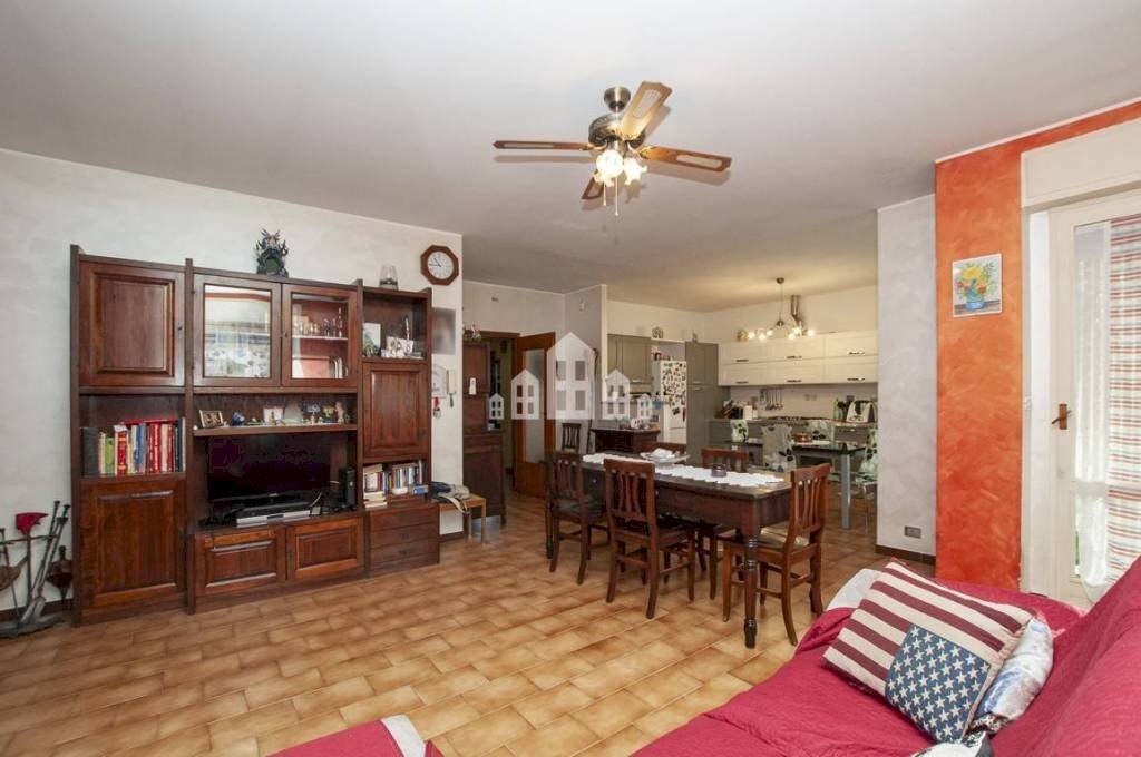 Salone - Appartamento via Bornenghi, 5, Rivara - foto 1