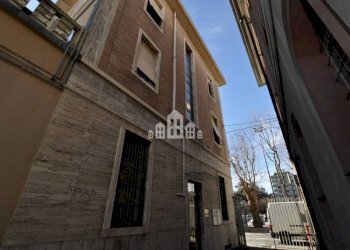 Facciata - Ufficio via Torino, 5, Cuorgnè - foto 32