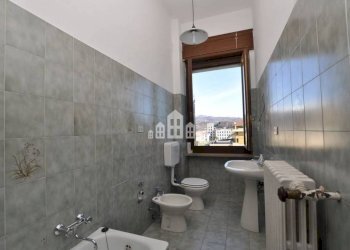 Bagno - Ufficio via Torino, 5, Cuorgnè - foto 27