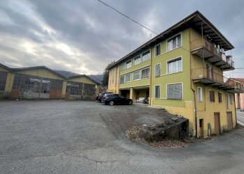 facciata - Stabile - Palazzo via Santuario di Oropa, 265, Biella - foto 1