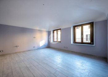 Trilocale Via Cristoforo Colombo, Narzole - foto 1