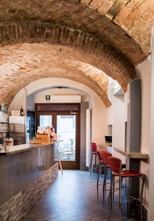 FOTO - Negozio piazza della Bollente, Acqui Terme - foto 3