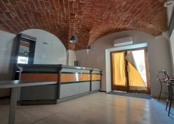 FOTO - Negozio piazza della Bollente, Acqui Terme - foto 5