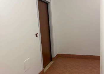 PORTONCINO DI INGRESSO - Bilocale via TETTO NUOVO, 6, Pino Torinese - foto 17