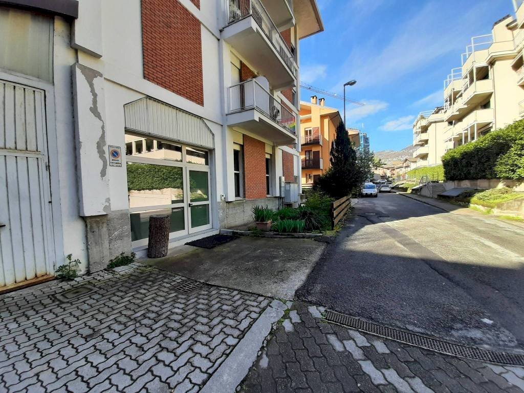 Box auto - Negozio via Grumello, 24A, Sondrio - foto 3