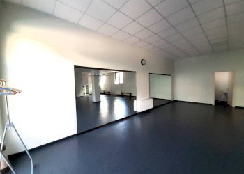 Interno non residenziale - Negozio via Grumello, 24A, Sondrio - foto 6