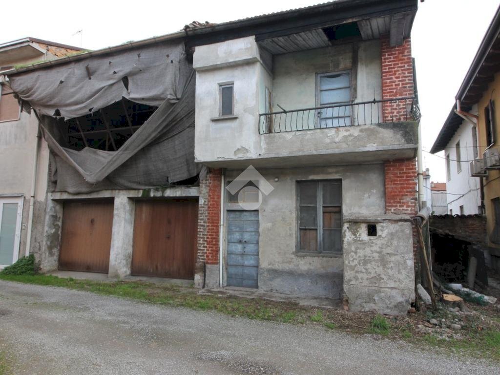 Rustico Largo Vittorio Veneto, Lainate - foto 1